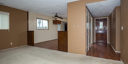 564 Kelly Ave, Camarillo, CA 93010