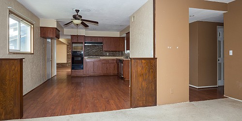 564 Kelly Ave, Camarillo, CA 93010