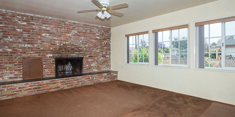 564 Kelly Ave, Camarillo, CA 93010