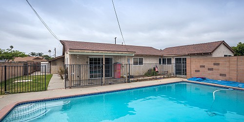 564 Kelly Ave, Camarillo, CA 93010