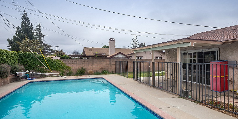 564 Kelly Ave, Camarillo, CA 93010