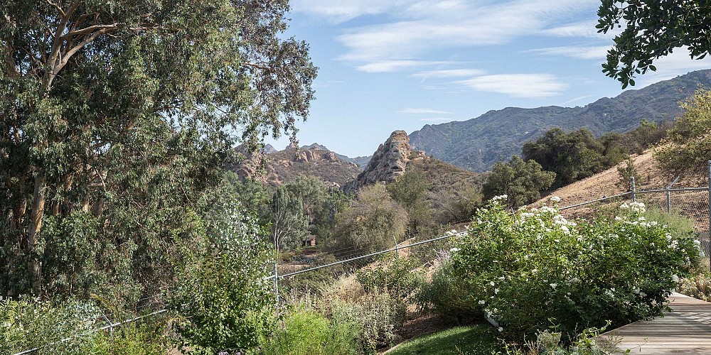 28950 Rosecrest Drive, Agoura, CA 91301