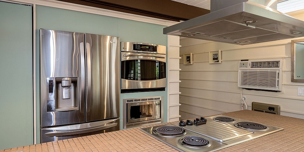 28950 Rosecrest Drive, Agoura, CA 91301