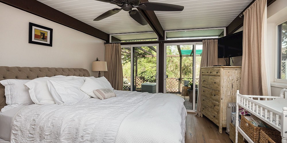 28950 Rosecrest Drive, Agoura, CA 91301