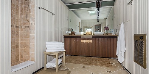 28950 Rosecrest Drive, Agoura, CA 91301