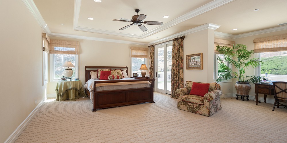 1045 Cheshire Hills Ct., Westlake Village, CA 91361