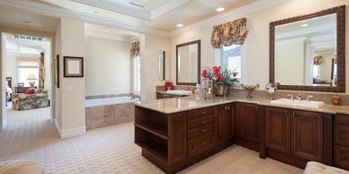 1045 Cheshire Hills Ct., Westlake Village, CA 91361