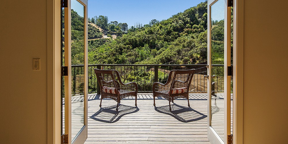 1827 Olivera Drive, Agoura, CA 91301