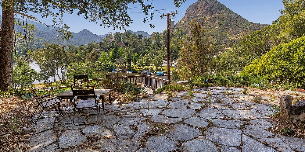 2249 Pinecrest Road, Agoura, CA 91301