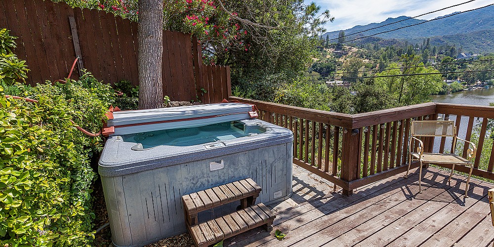 2249 Pinecrest Road, Agoura, CA 91301