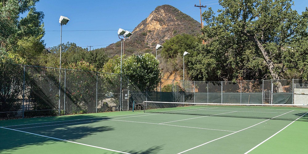 2249 Pinecrest Road, Agoura, CA 91301