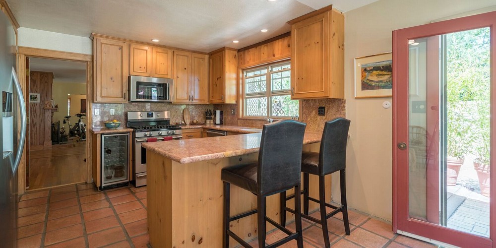 1636 Lookout Drive, Agoura, CA 91301