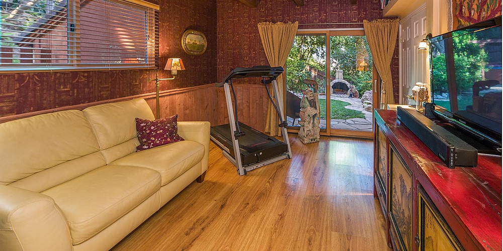 1605 Lookout Drive, Agoura, CA 91301