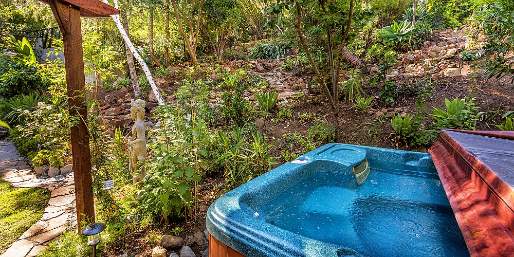 1605 Lookout Drive, Agoura, CA 91301