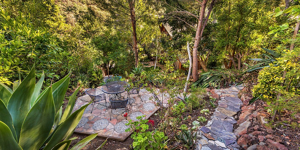 1605 Lookout Drive, Agoura, CA 91301