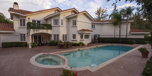 3828 Castle View, Agoura, CA 91301