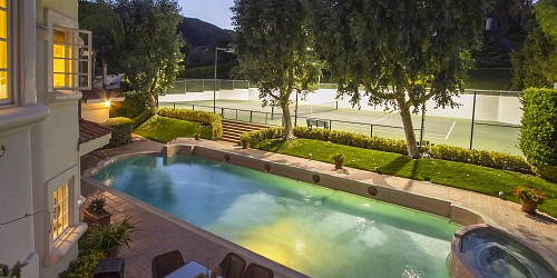 3828 Castle View, Agoura, CA 91301