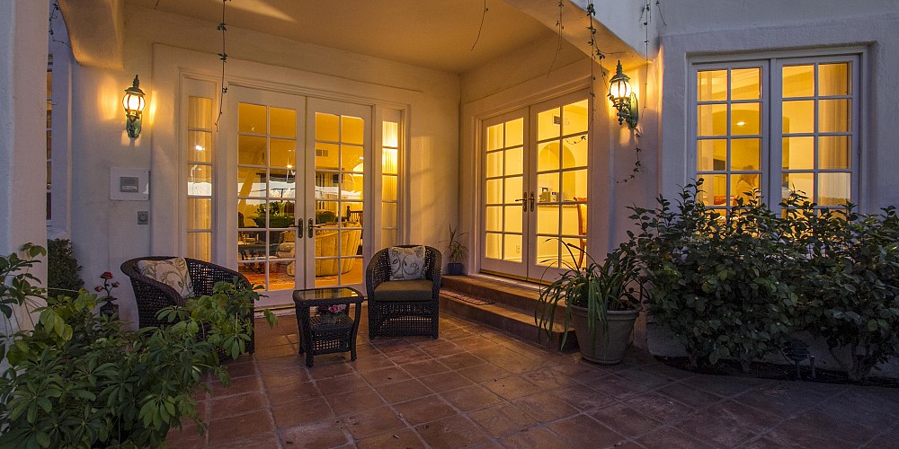 3828 Castle View, Agoura, CA 91301