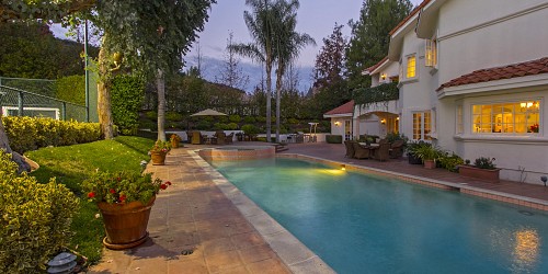 3828 Castle View, Agoura, CA 91301