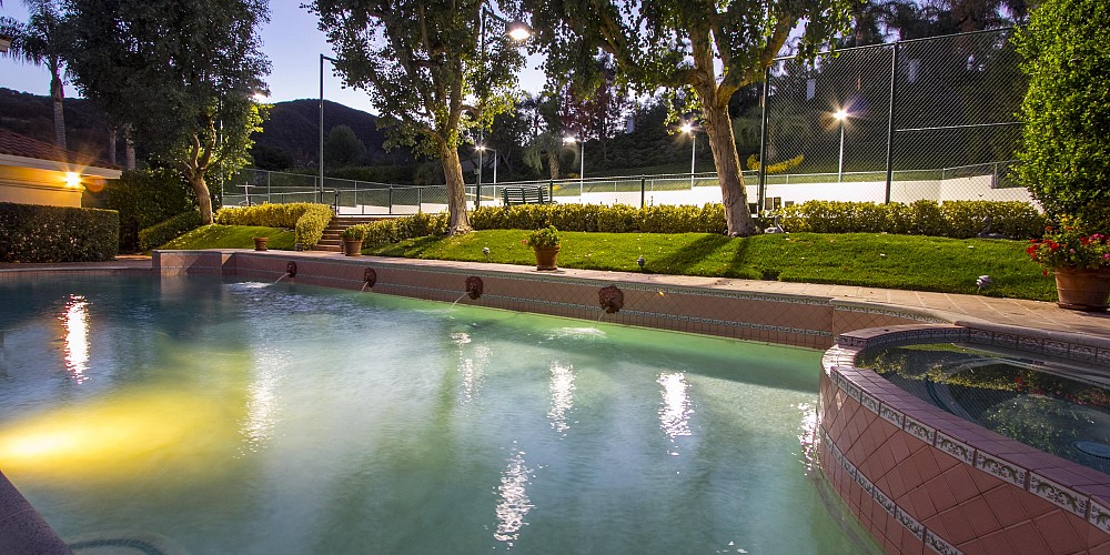 3828 Castle View, Agoura, CA 91301