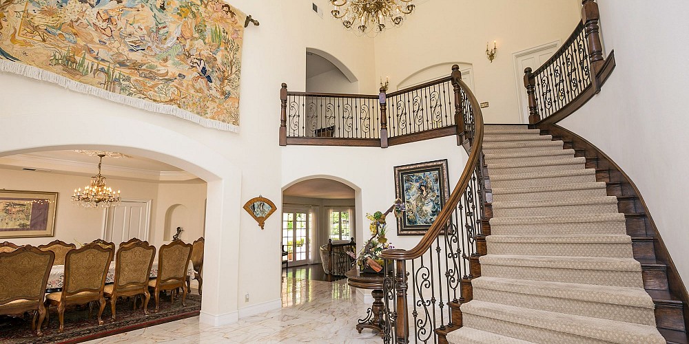 3828 Castle View, Agoura, CA 91301