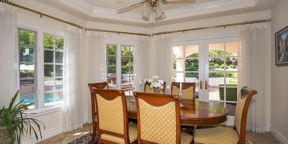 3828 Castle View, Agoura, CA 91301