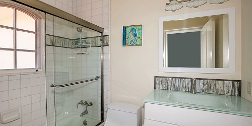 3828 Castle View, Agoura, CA 91301