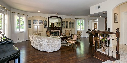 3828 Castle View, Agoura, CA 91301