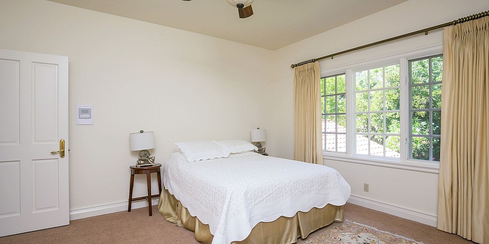 3828 Castle View, Agoura, CA 91301