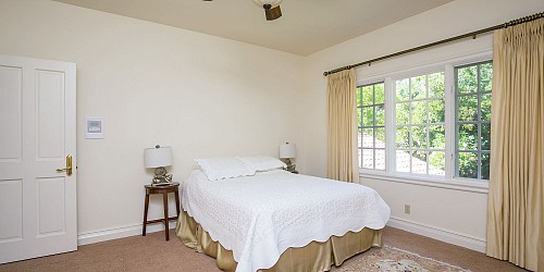 3828 Castle View, Agoura, CA 91301