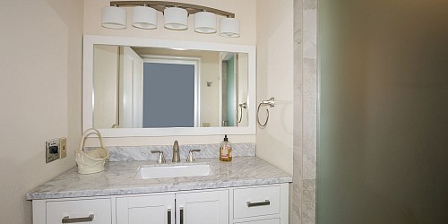 3828 Castle View, Agoura, CA 91301