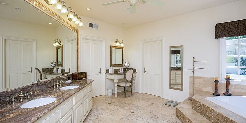 3828 Castle View, Agoura, CA 91301