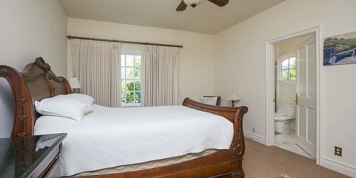 3828 Castle View, Agoura, CA 91301