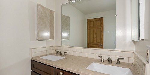 31716 Kentfield Ct, Westlake Village, CA 91361