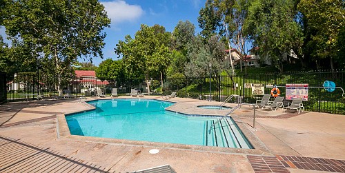 1056 Windmill Lane, Oak Park, CA 91377