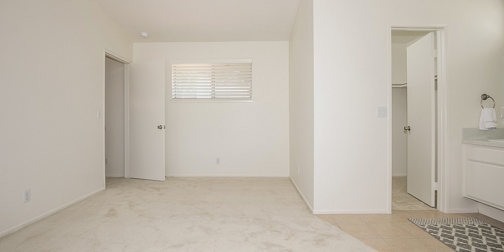 1056 Windmill Lane, Oak Park, CA 91377