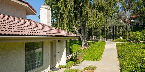 1056 Windmill Lane, Oak Park, CA 91377