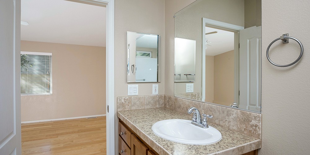 1667 Las Virgenes Canyon Rd #3, Calabasas, CA 91302