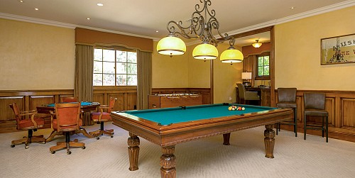 531 Country Valley Road, Westlake Village, CA 91362