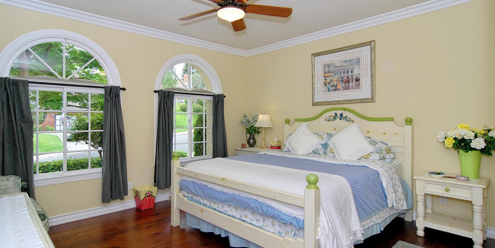 29305 Laro Drive, Agoura Hills, CA 91301