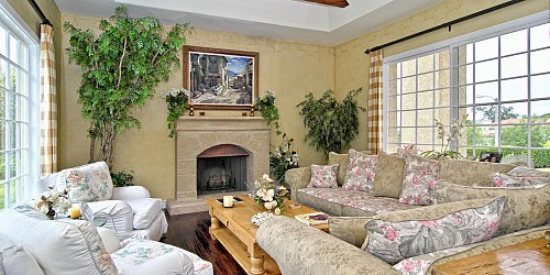 29305 Laro Drive, Agoura Hills, CA 91301