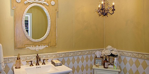 29305 Laro Drive, Agoura Hills, CA 91301