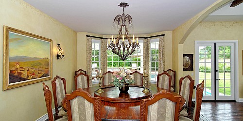 29305 Laro Drive, Agoura Hills, CA 91301