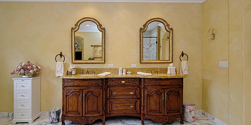 29305 Laro Drive, Agoura Hills, CA 91301