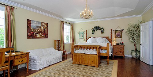 29305 Laro Drive, Agoura Hills, CA 91301