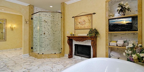 29305 Laro Drive, Agoura Hills, CA 91301