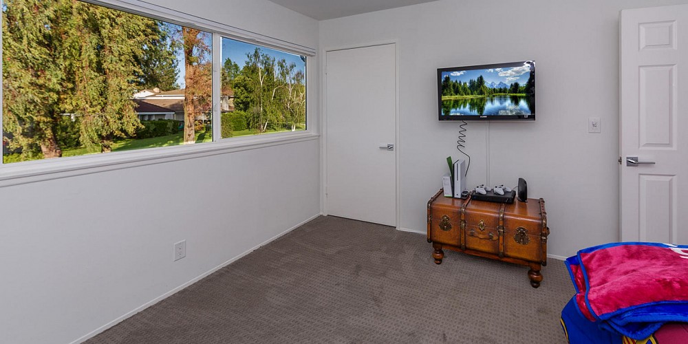 32055 Waterside Lane, Westlake Village, CA 91361