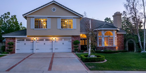 5580 Wembly Ave, Oak Park, CA 91377