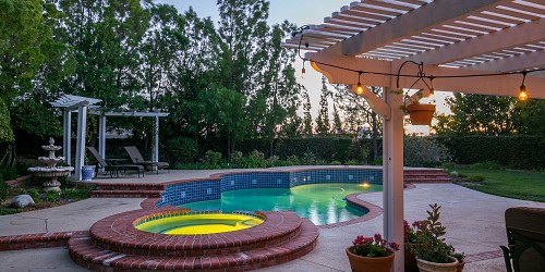 5580 Wembly Ave, Oak Park, CA 91377