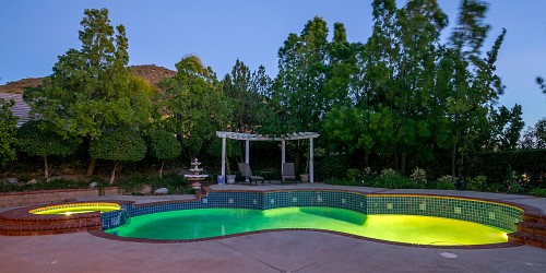 5580 Wembly Ave, Oak Park, CA 91377